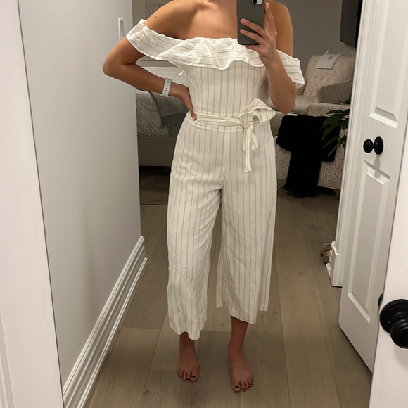 Club Monaco Jumpsuit - Picture 6 of 7